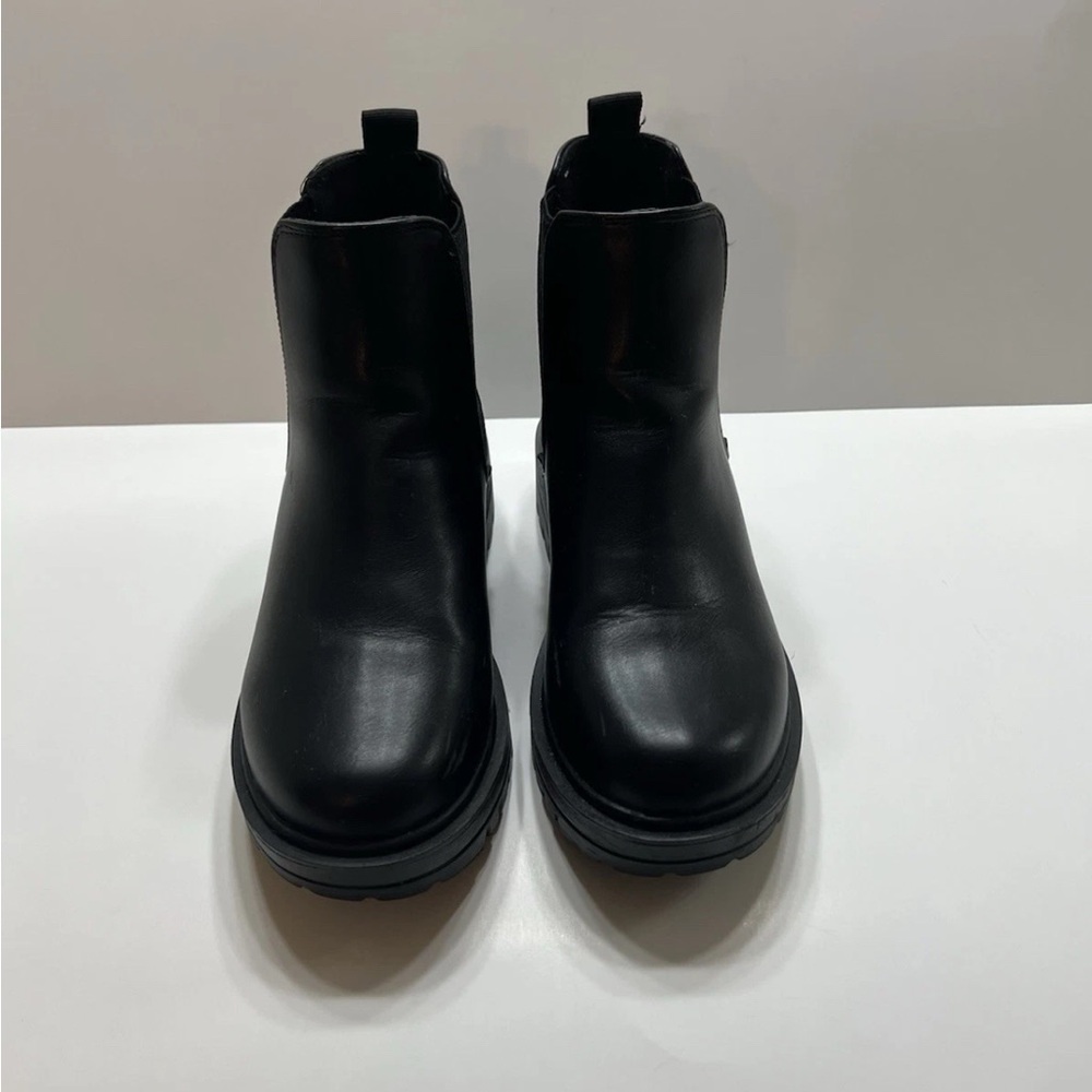 Chelsea Pilot Black Ankle Boots